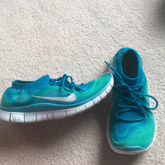 nike free sock shoes